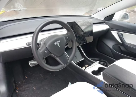 2020 Tesla Model 3 Standard Range Plus Rear-Wheel Drive/Standard Range Rear-Wheel Drive from USA, damaged, VIN 5YJ3E1EA7LF793311